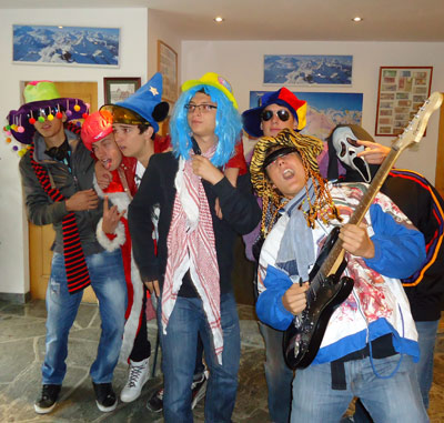 boys-air-guitar.jpg